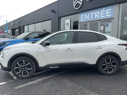 Photo 11 Citroën C4 e- X 136 ch Automatique