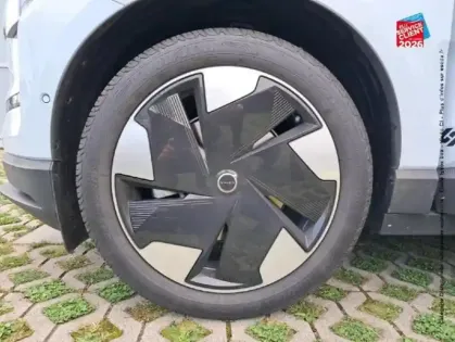 Photo 29 Volvo Ex30  Single Extended Range 272ch Ultra