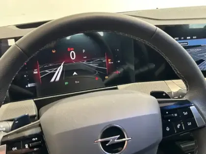 Photo 8 Opel Astra Gén. III Ph1 GS 5