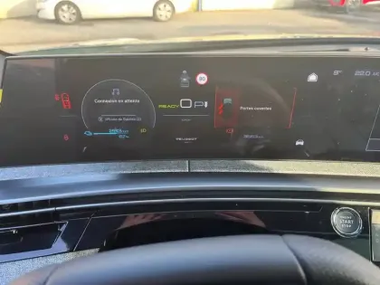 Photo 9 Peugeot 5008  Electrique 73 kWh 210 ch