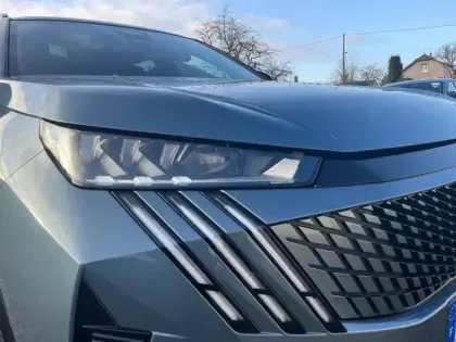 Photo 15 Peugeot 5008  Electrique 73 kWh 210 ch