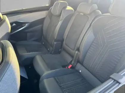 Photo 11 Peugeot 5008  Electrique 73 kWh 210 ch