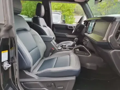 Photo 9 Ford Bronco  2.7 V6 EcoBoost 335ch Outer Banks Powershift