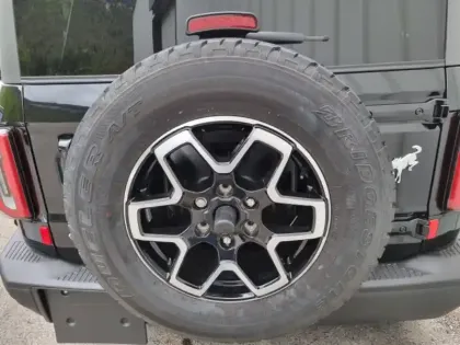 Photo 12 Ford Bronco  2.7 V6 EcoBoost 335ch Outer Banks Powershift