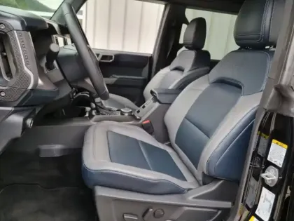 Photo 8 Ford Bronco  2.7 V6 EcoBoost 335ch Outer Banks Powershift