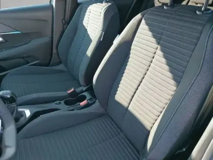 Photo 30 Peugeot 208  PureTech 75 S&S BVM5