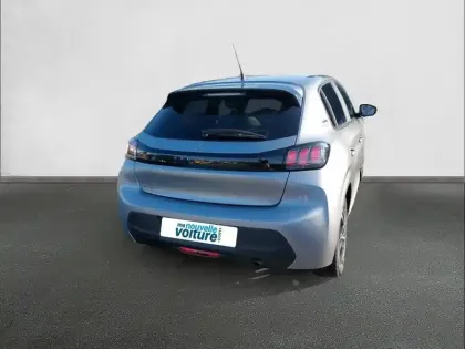 Photo 24 Peugeot 208  PureTech 75 S&S BVM5