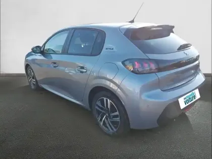 Photo 6 Peugeot 208  PureTech 75 S&S BVM5