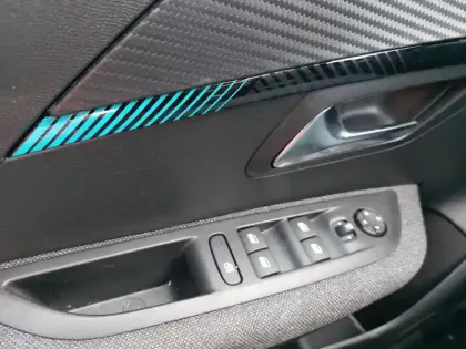 Photo 18 Peugeot 208  PureTech 75 S&S BVM5