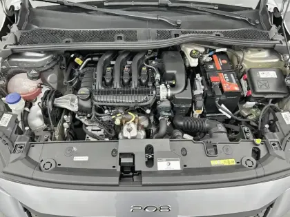 Photo 48 Peugeot 208  PureTech 75 S&S BVM5