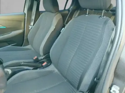 Photo 30 Peugeot 208  PureTech 75 S&S BVM5