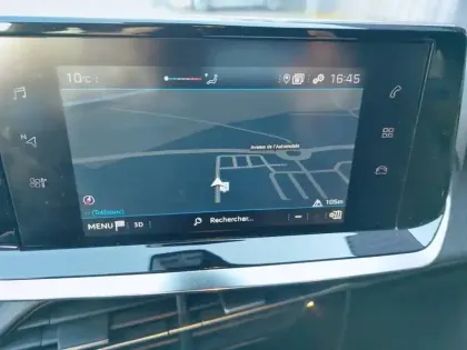 Photo 14 Peugeot 208  PureTech 75 S&S BVM5