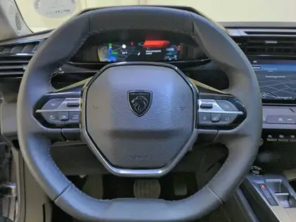 Photo 38 Peugeot 308  PHEV 180 e-EAT8