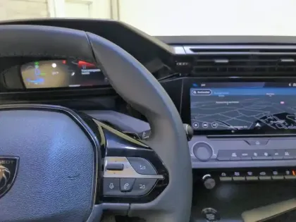 Photo 37 Peugeot 308  PHEV 180 e-EAT8