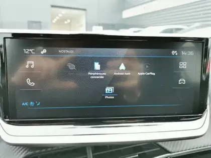 Photo 37 Peugeot 208  Hybrid 100 e-DCS6