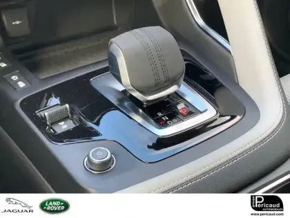 Photo 62 Jaguar E-Pace  P300e ch PHEV AWD BVA