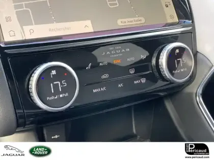 Photo 100 Jaguar E-Pace  P300e ch PHEV AWD BVA