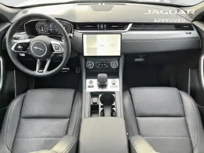 Photo 12 Jaguar F-Pace  P400e Plug-in-Hybrid R-Dynamic SE BVA8 AWD