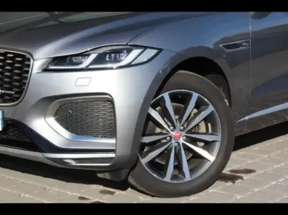 Photo 16 Jaguar F-Pace  P400e Plug-in-Hybrid R-Dynamic SE BVA8 AWD