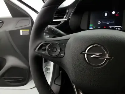 Photo 18 Opel Corsa  Electrique 136 ch & Batterie 50 kWh Elegance Business