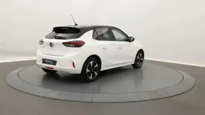 Photo 1 Opel Corsa  Electrique 136 ch & Batterie 50 kWh Elegance Business