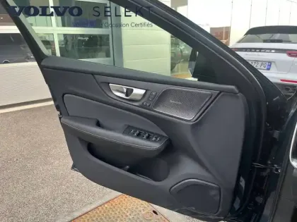Photo 48 Volvo V60  T6 AWD Hybride Rechargeable 253 ch + 145 ch Geartronic 8