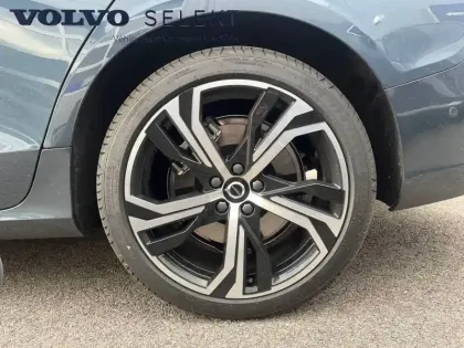Photo 71 Volvo V60  T6 AWD Hybride Rechargeable 253 ch + 145 ch Geartronic 8