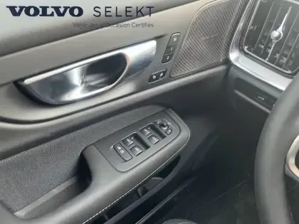 Photo 47 Volvo V60  T6 AWD Hybride Rechargeable 253 ch + 145 ch Geartronic 8