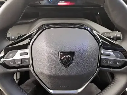 Photo 36 Peugeot 308  PHEV 180 e-EAT8