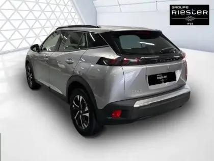 Photo 48 Peugeot 2008  PureTech 100 S&S BVM6