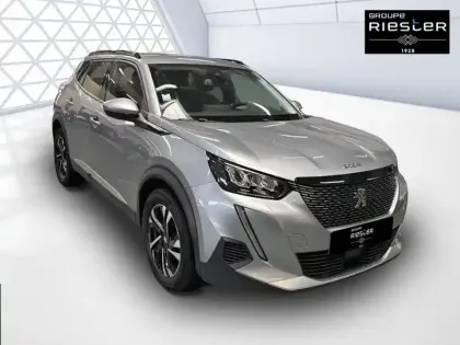 Photo 44 Peugeot 2008  PureTech 100 S&S BVM6