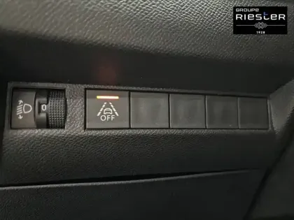 Photo 35 Peugeot 2008  PureTech 100 S&S BVM6