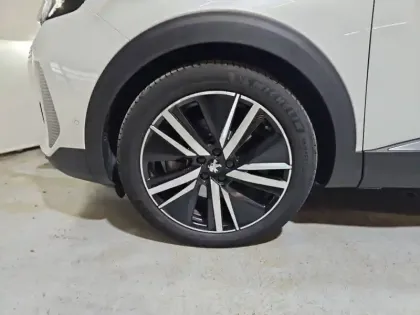 Photo 8 Peugeot 3008  HYBRID4 300ch GT Pack e-EAT8