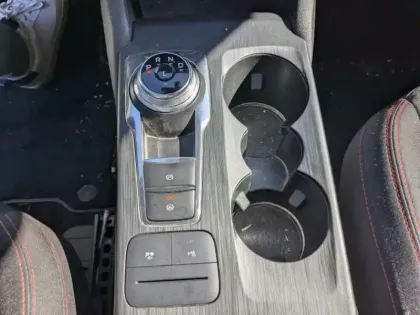 Photo 22 Ford Kuga  2.5 Duratec 190ch FHEV ST-Line BVA