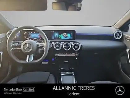 Photo 5 Mercedes Classe A  180 d 116ch AMG Line 8G-DCT