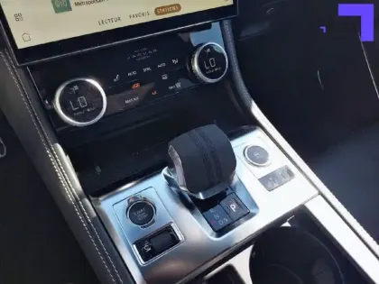 Photo 27 Jaguar F-Pace  2.0 - P400e PHEV AWD BVA8