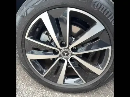 Photo 51 Mercedes EQT  200