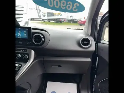 Photo 42 Mercedes EQT  200