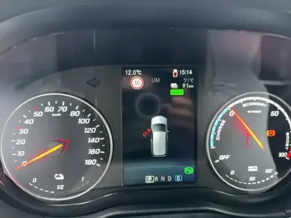 Photo 46 Mercedes EQT  200