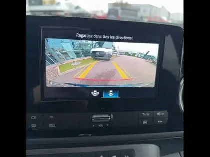 Photo 44 Mercedes EQT  200