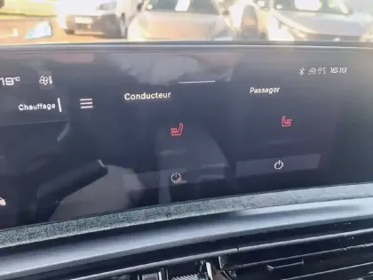 Photo 17 Peugeot 5008  Electrique 73 kWh 210 ch