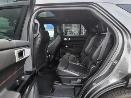 Photo 13 Ford Explorer Gén. III Ph1 ST-Line 5