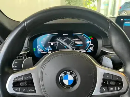 Photo 5 BMW Serie 5 Série 5 530eA xDrive 292ch M Sport Steptronic