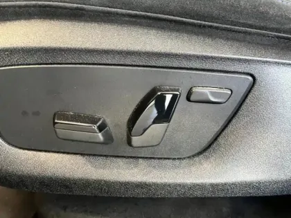 Photo 6 BMW Serie 5 Série 5 530eA xDrive 292ch M Sport Steptronic