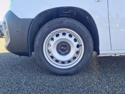 Photo 32 Peugeot Partner  FOURGON M 1000 KG BLUEHDI 100 S&S BVM6