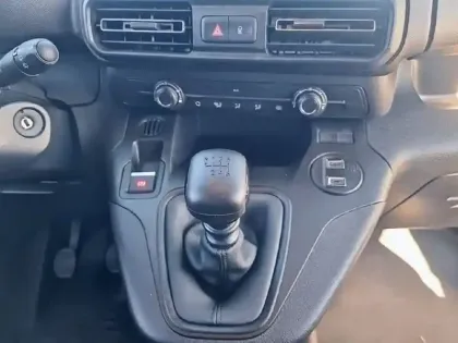 Photo 33 Peugeot Partner  FOURGON M 1000 KG BLUEHDI 100 S&S BVM6