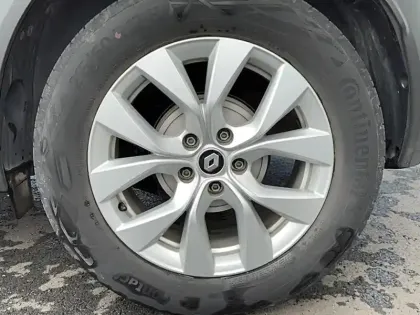 Photo 7 Renault Captur  TCe 90 - 21