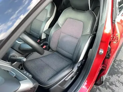 Photo 17 Renault Captur  TCe 90 - 21