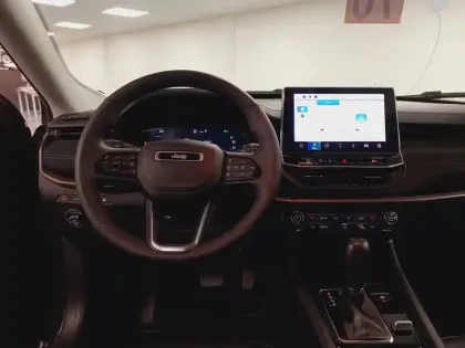 Photo 73 Jeep Compass  1.3 PHEV T4 240 ch 4xe eAWD