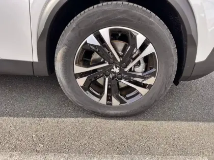 Photo 4 Peugeot 2008  Electrique 136 ch